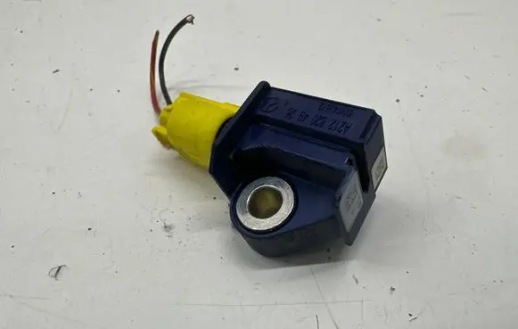 Mercedes-Benz E W212 Airbag deployment crash/impact sensor A2128204926