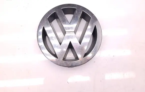 Volkswagen II LT Manufacturer badge logo/emblem 2D0853600