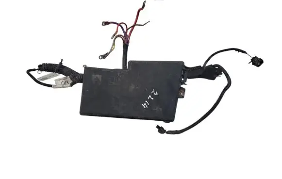 Ford Focus Fuse module F1FT14K733 AV6T14A067AD