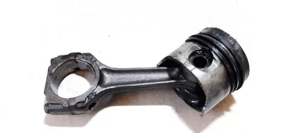 Renault Express Piston with connecting rod