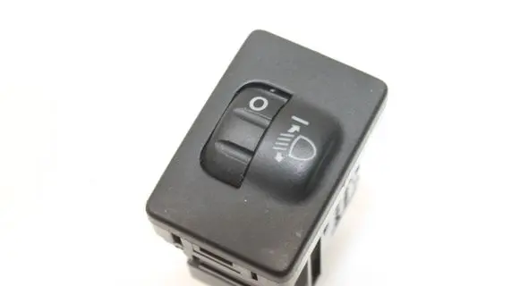 Toyota RAV 4 (XA40) Headlight level height control switch 134159