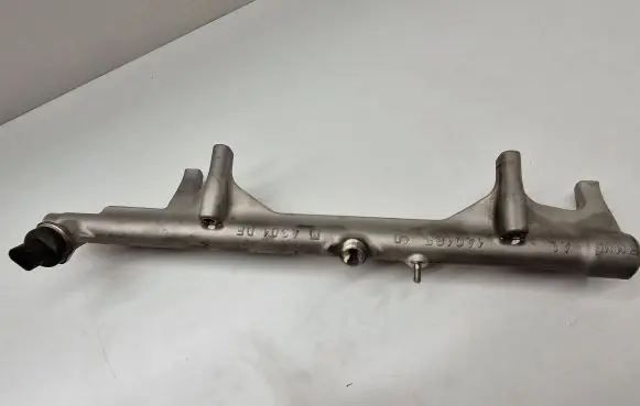 BMW 3 F30 F35 F31 Fuel main line pipe 7639979