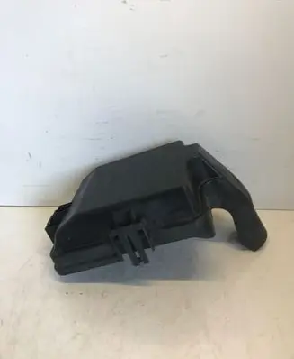Iveco Daily 4th gen Fuse box cover 69500167