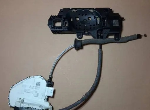 Audi Q5 SQ5 Rear door lock 8X0839016G