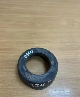 Mercedes-Benz E W124 Front coil spring rubber mount 2013211184 D5118