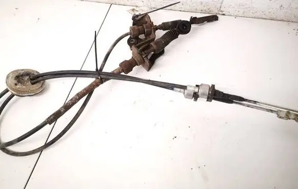 Fiat Freemont Gear shift cable linkage 
