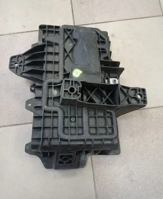 Chrysler Pacifica Battery tray 68226079A 93785W 8467