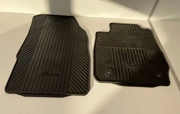 Ford Fiesta Car floor mat set 1945495 25MAY2017