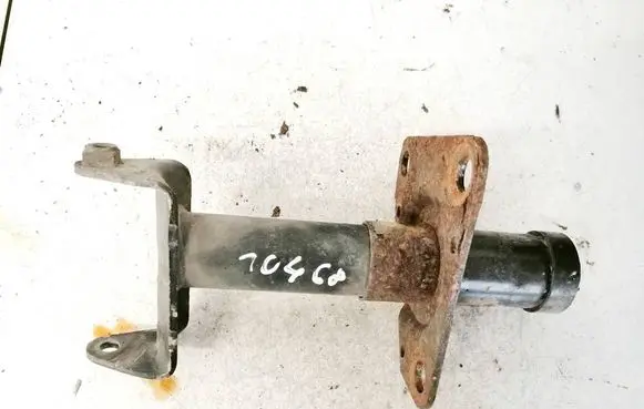 Volkswagen PASSAT B5 Front bumper mounting bracket 3b0807133
