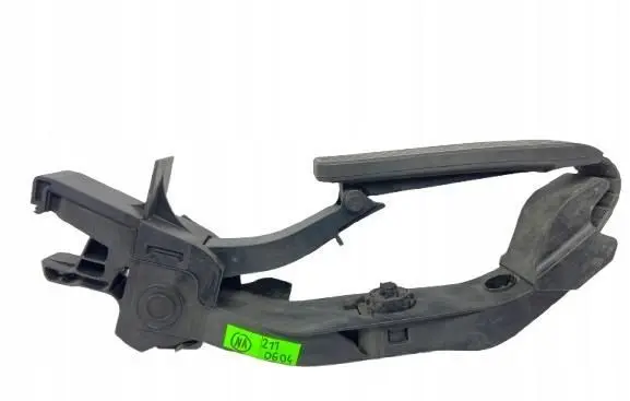 Mercedes-Benz E W211 Accelerator throttle pedal A2113000604