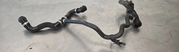 Mercedes-Benz GLC C253 Engine coolant pipe/hose A2535017200