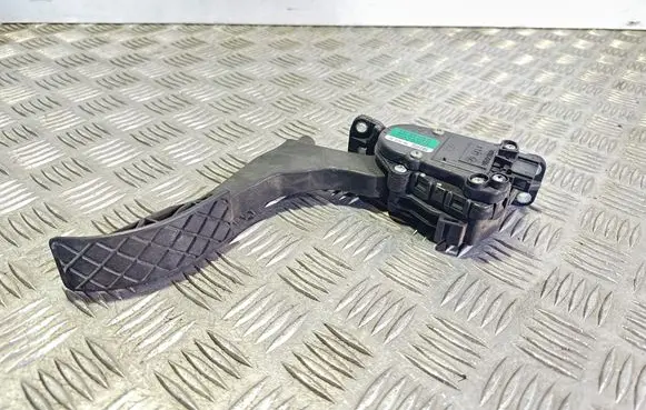 Volkswagen Fox Accelerator throttle pedal 6Q1721503C