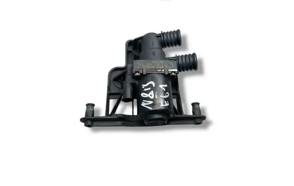 BMW 5 E60 E61 Coolant heater control valve 692022602 6920226