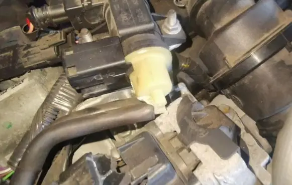 Nissan Qashqai Turbo solenoid valve 8200790180 70181405