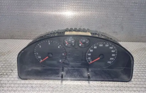 Volkswagen Transporter - Caravelle T5 Speedometer (instrument cluster) 88311346