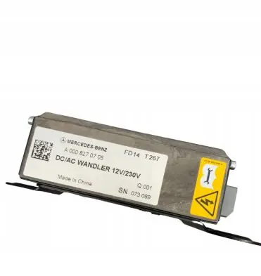 Mercedes-Benz C W205 Voltage converter inverter A0008270705