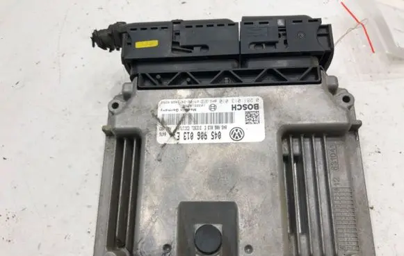 Volkswagen Polo IV 9N3 Engine control unit/module ECU 045906013E