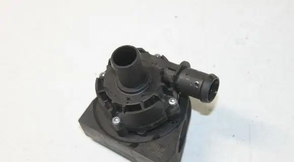 Audi A1 Electric auxiliary coolant/water pump 5Q0965567A