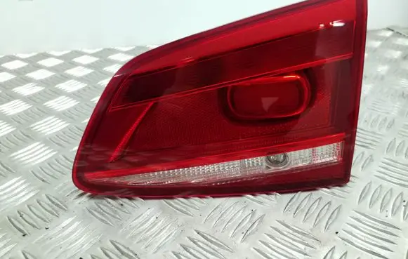 Volkswagen PASSAT B7 Tailgate rear/tail lights 3AF945094J