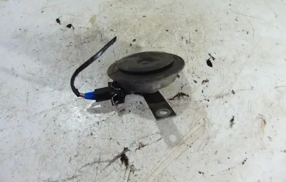 Volkswagen Golf IV Horn signal 1H0951113C