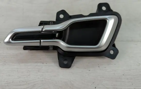 KIA Sportage Rear door interior handle 82613-R2000