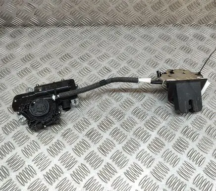 Audi A4 S4 B9 8W Tailgate/trunk/boot lock/catch/latch 3V5827887A 4M0827506B