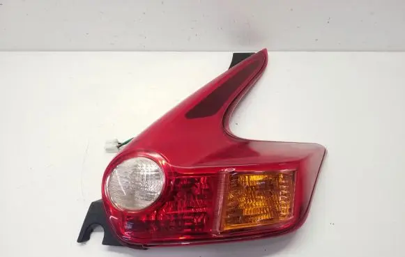 Nissan Juke I F15 Rear/tail lights W215W
