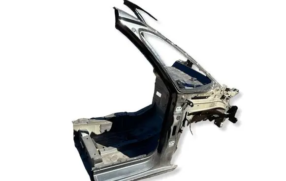 Citroen C4 II Picasso Front quarter panel 