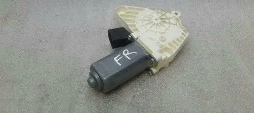 Mercedes-Benz S C217 Front door window regulator motor A2079061300