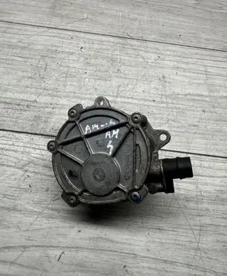 BMW 5 E60 E61 Vacuum pump 0313337124