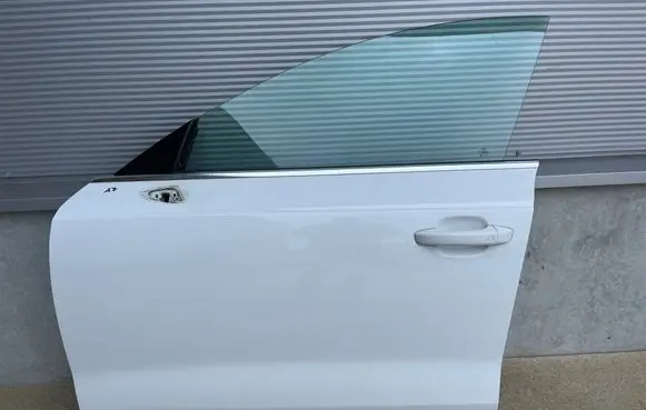 Audi A7 S7 4G Front door LY9C