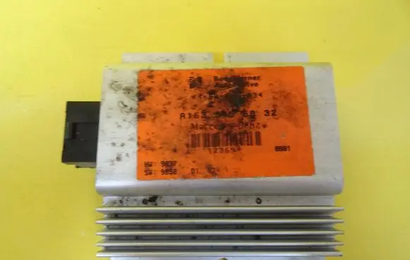 Mercedes-Benz ML W163 Transfer box differential control unit A1635455032