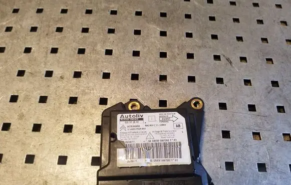 Citroen C4 I Picasso Airbag control unit/module 9676399880