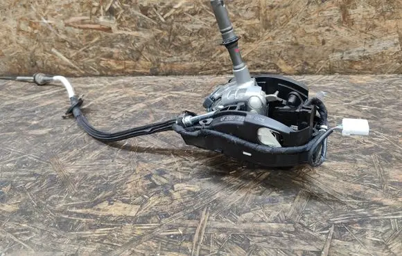 Maserati Quattroporte Gear selector 217517 004795