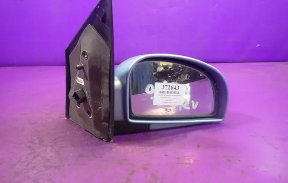 Hyundai Getz Front door electric wing mirror