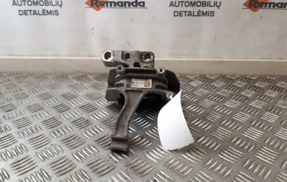 Volkswagen Golf VII Engine mount bracket 5Q0199262BJ