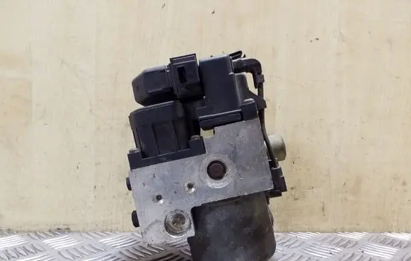 Audi A4 S4 B5 8D ABS Pump 8E0614111AB 0265216559 0273004281