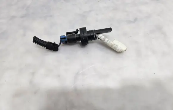 Opel Insignia A Windshield washer fluid level sensor 13248197
