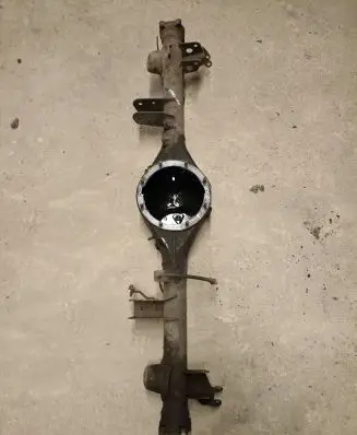 Suzuki Grand Vitara I Rear axle beam 3D22E