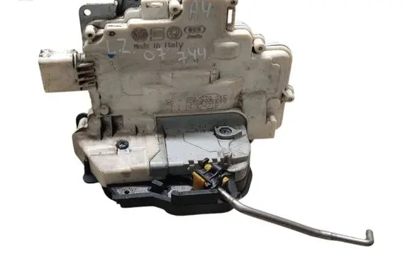 Audi A4 S4 B7 8E 8H Rear door lock 8E0839015AA