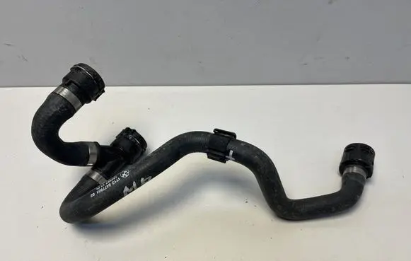 BMW i4 Engine coolant pipe/hose 8477901
