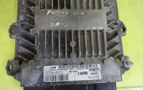 Ford Focus Engine control unit/module 5WS40227CT 5WS40227C-T