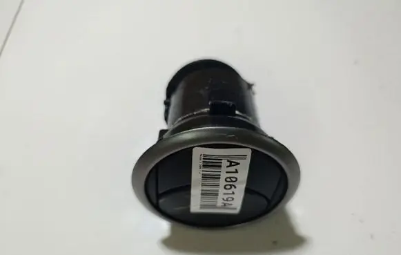 Mazda 2 Dash center air vent grill D574GM731 D574-GM-731