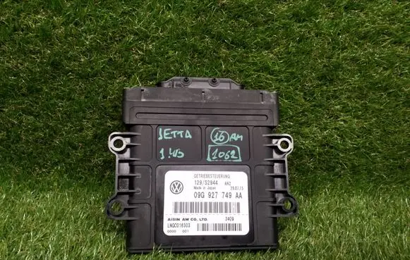 Volkswagen Jetta VI Gearbox control unit/module 09G927749AA
