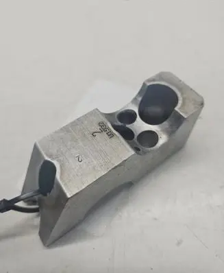 Ford Galaxy Camshaft holder U1932