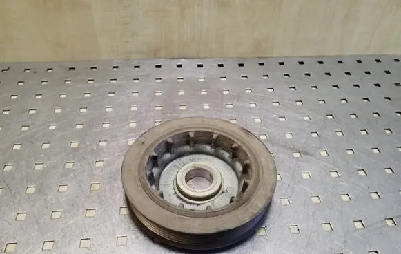 Peugeot 508 Crankshaft pulley