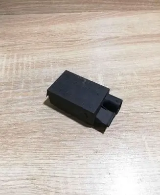 BMW 5 E39 AUC sensor 8391470