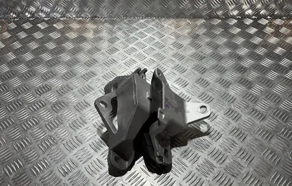 Mazda 3 Engine mount vacuum valve PU17823