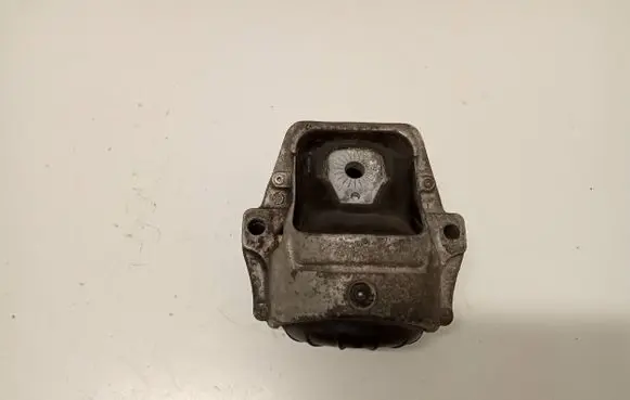 Audi A4 S4 B8 8K Engine mount bracket 8K0199391
