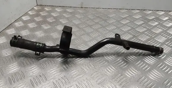Volvo V70 Engine coolant pipe/hose